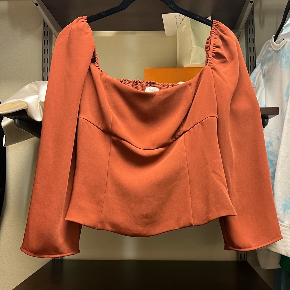 Aritzia Wilfred Top, size Small